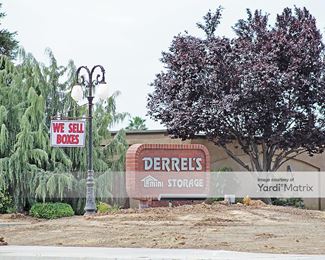 Photo 2 of Derrel-s Mini Storage - 750 North Fowler Avenue, Clovis, CA