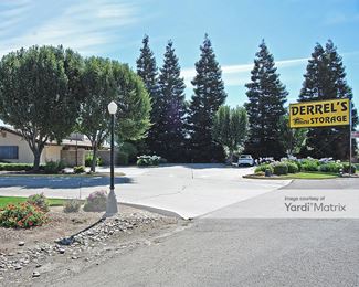 Photo 3 of Derrel-s Mini Storage - 2425 North Santa Fe Avenue, Merced, CA