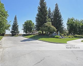 Photo 4 of Derrel-s Mini Storage - 345 East Caldwell Avenue, Visalia, CA