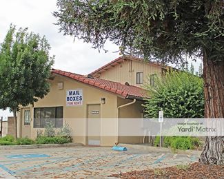 Photo 2 of Derrel-s Mini Storage - 4546 East Ashlan Avenue, Fresno, CA