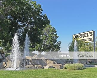Photo 2 of Derrel-s Mini Storage - 13952 Rosedale Hwy, Bakersfield, CA