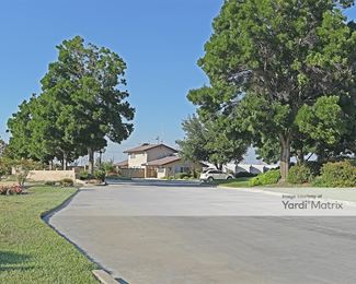 Photo 3 of Derrel-s Mini Storage - 13952 Rosedale Hwy, Bakersfield, CA