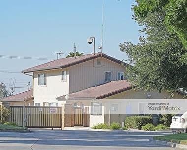 Storage Units for Rent available at 13952 Rosedale Hwy, Bakersfield, CA 93314