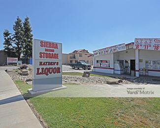 Photo 3 of Sierra Mini Storage - 555 South Lovers Lane, Visalia, CA