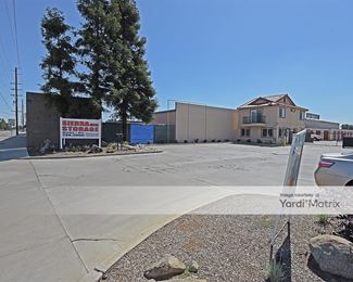 Photo 4 of Sierra Mini Storage - 555 South Lovers Lane, Visalia, CA