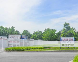 Photo 2 of Sentinel Self Storage - 392 Harding Hwy, Carneys Point, NJ