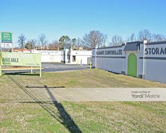 Photo 2 of Extra Space Storage - 2910 Lawndale Drive, Greensboro, NC
