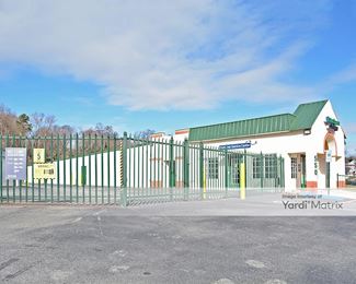 Photo 2 of Extra Space Storage - 550 Peters Creek Pkwy, Winston-Salem, NC