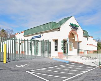 Photo 4 of Extra Space Storage - 550 Peters Creek Pkwy, Winston-Salem, NC