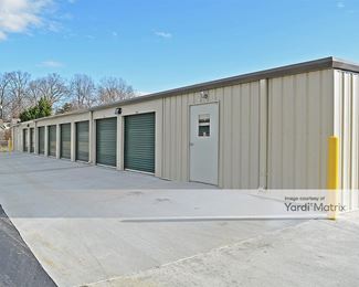 Photo 2 of American Self Storage - 1004 Greensboro Road, High Point, NC