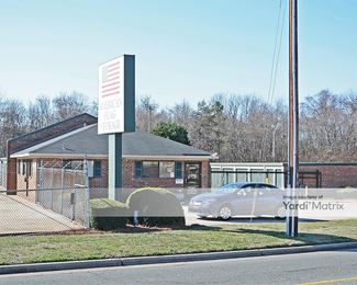 Photo 2 of American Flag Self Storage - 1711 16th Street, Greensboro, NC