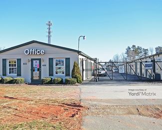 Photo 4 of American Flag Self Storage - 817 Guilford College Road, Greensboro, NC