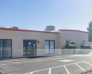 Photo 2 of Storage Rentals of America - 3730 West Wendover Avenue, Greensboro, NC