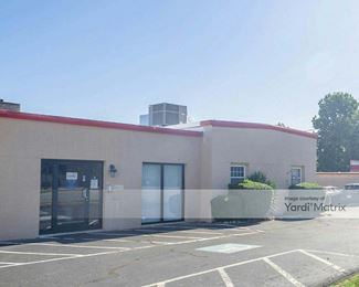 Photo 3 of Storage Rentals of America - 3730 West Wendover Avenue, Greensboro, NC