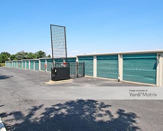 Photo 4 of iStorage - 902 Sunset Road, Burlington , NJ