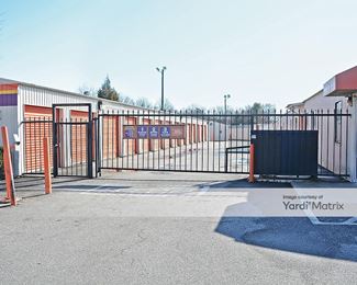 Photo 2 of Public Storage - 3206 North OHenry Blvd, Greensboro, NC