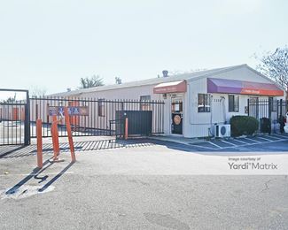 Photo 3 of Public Storage - 3206 North OHenry Blvd, Greensboro, NC