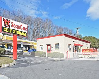 Photo 1 of Storage Rentals of America - 2115 Silas Creek Pkwy, Winston-Salem, NC