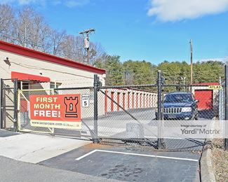Photo 4 of Storage Rentals of America - 2115 Silas Creek Pkwy, Winston-Salem, NC