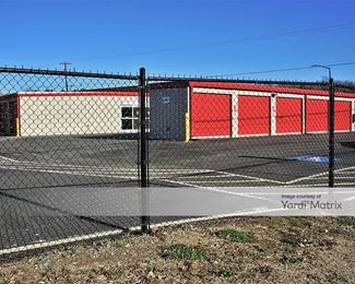 Photo 4 of 10 Federal Self Storage - 2390 NC-54, Graham, NC