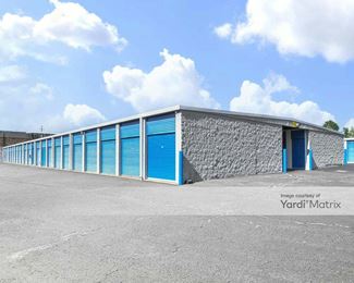 Photo 2 of Devon Self Storage - 63 New Shackle Island Road, Hendersonville, TN