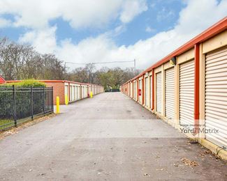 Photo 4 of Extra Space Storage - 134 Walton Ferry Road, Hendersonville, TN