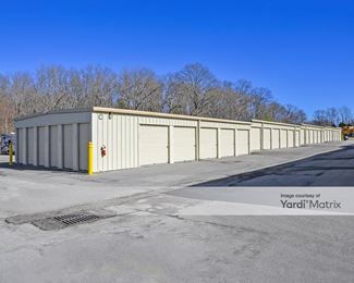 Photo 3 of Big-Small Storage - 231 Business Park Drive, Lebanon, TN