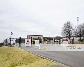 Photo 2 of Stor-N-Lok Self-Service Storage - 520 Summit View Place, Brentwood, TN