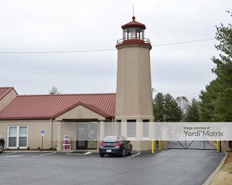 Photo 2 of Stor Place Self Storage - 2156 Murfreesboro Pike, Nashville, TN