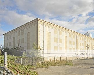 Photo 3 of Public Storage - 36 Merrick Road, Rockville Centre, NY