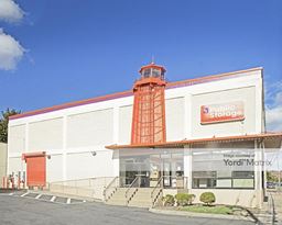 Image for Public Storage - 91 Cuttermill Road, Great Neck, NY