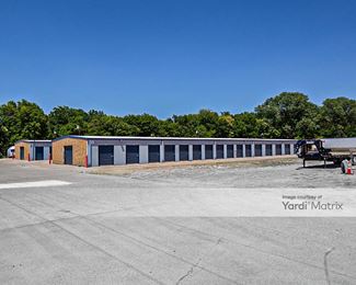 Photo 4 of FreeUp Storage - 1119 East Moore Avenue, Terrell, TX