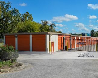 Photo 2 of Public Storage - 4401 Puddledock Road, Prince George, VA