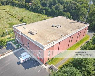 Photo 2 of Public Storage - 2729 Solomons Island Road, Edgewater, MD