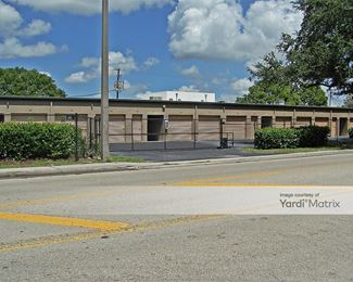 Photo 4 of Storage Rentals of America - 4400 Solomon Blvd, Fort Myers, FL