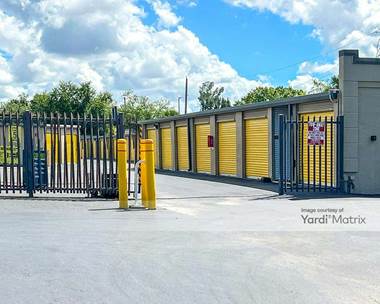 Storage Units for Rent available at 3111 Cleveland Avenue, Fort Myers, FL 33901