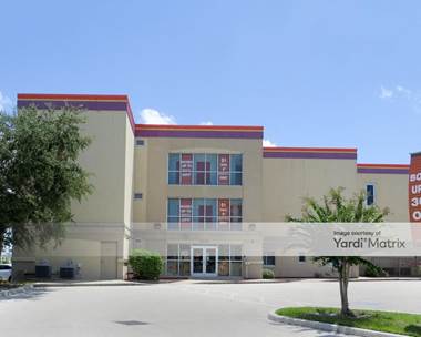 Storage Units for Rent available at 6133 South Tamiami Trail, Sarasota, FL 34231