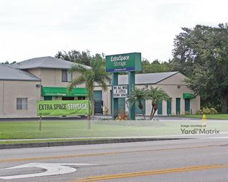 Photo 4 of Extra Space Storage - 16590 San Carlos Blvd, Fort Myers, FL