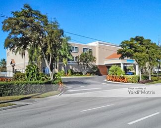 Photo 3 of SmartStop Self Storage - 275 Goodlette - Frank Road, Naples, FL