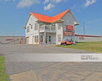 Photo 1 of Public Storage - 8601 East 67th Terrace, Kansas City, MO