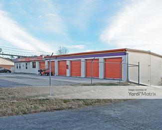 Photo 2 of Public Storage - 4605 West Market Street, Greensboro, NC