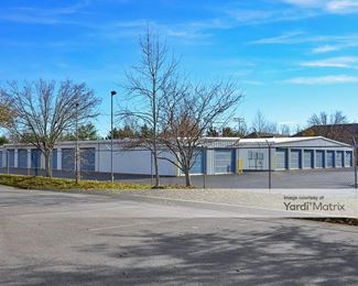 Photo 2 of Advantage Mini Storage - 1830 Memorial Blvd, Murfreesboro, TN