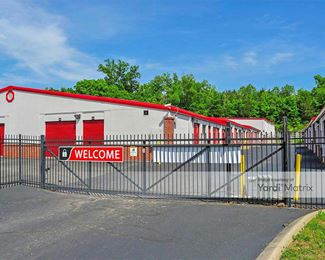 Photo 5 of iStorage - 1066 West Main Street, Hendersonville, TN