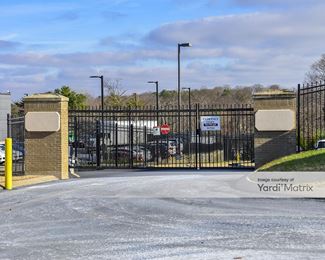 Photo 2 of StorPlace Self Storage - 1006 Flagpole Court, Brentwood, TN