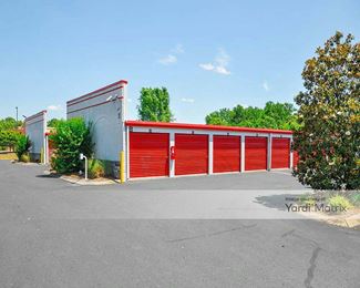Photo 3 of iStorage - 136 Maddox-Simpson Pkwy, Lebanon, TN