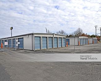 Photo 3 of E-Z Storage - 1119 Courier Place, Smyrna, TN