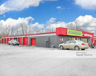 Photo 1 of Extra Space Storage - 813 North Broadway, Portland, TN