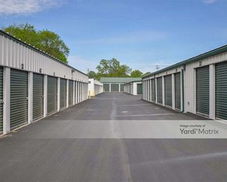Photo 2 of iStorage - 4060B Andrew Jackson Pkwy, Hermitage, TN