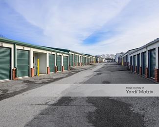 Photo 4 of iStorage - 465 North Belvedere Drive, Gallatin, TN