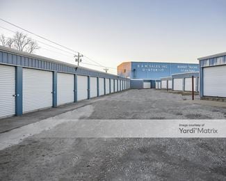 Photo 1 of U-Store-It - 7975 Central Pike, Mt. Juliet, TN